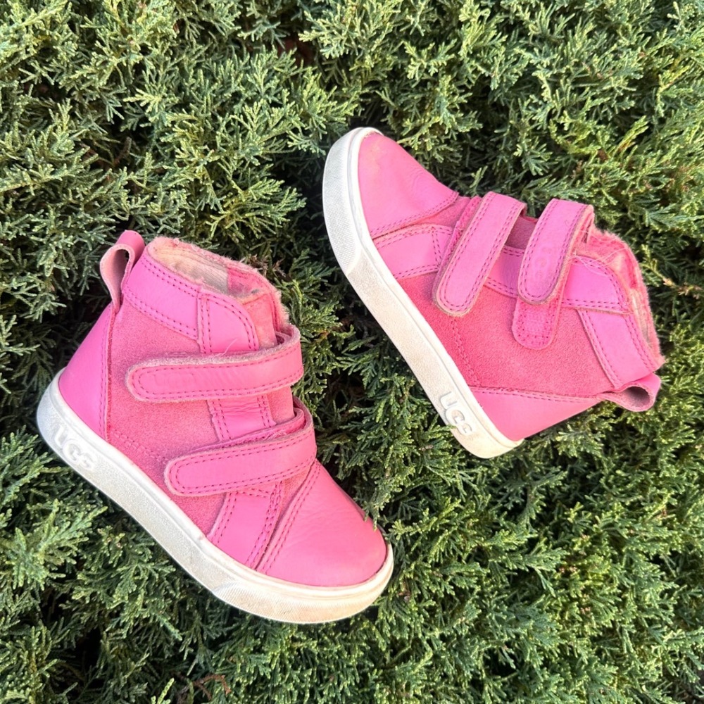 UGG Kids Rennon II Suede Leather Boots Toddler Size 7 Pink